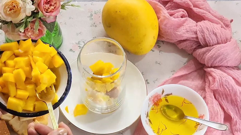 Mango Trifle Pudding Recipe